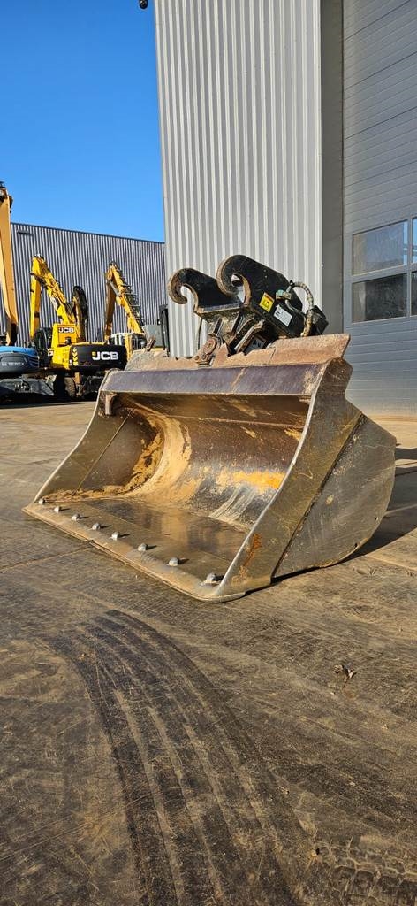 CAT DCT Bucket CW40S Kantelbak