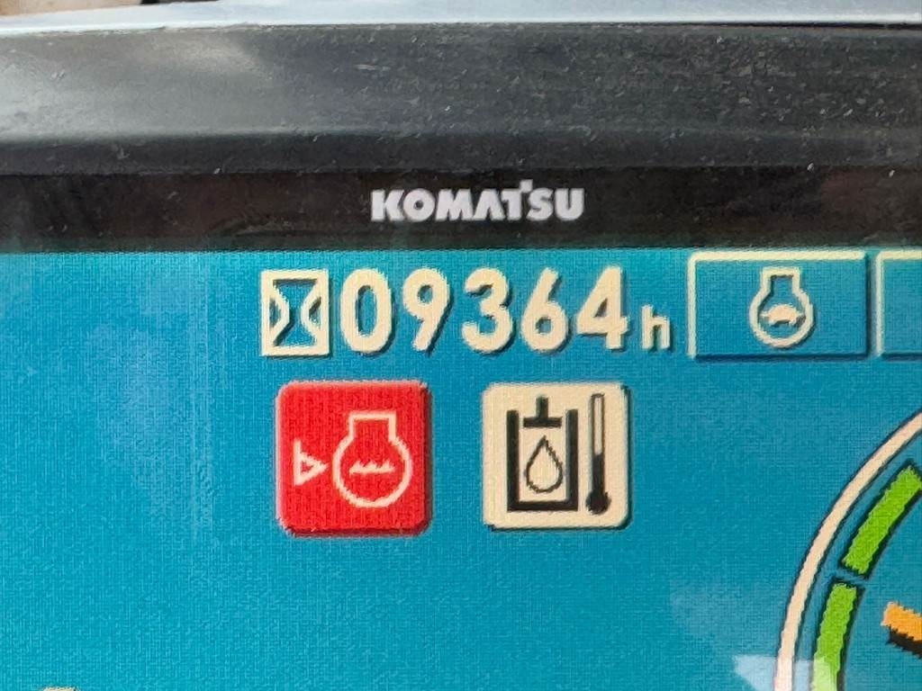 Komatsu HB215LC-1 HB