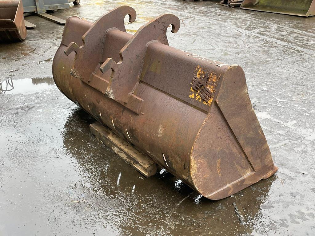 Verachtert wide bucket