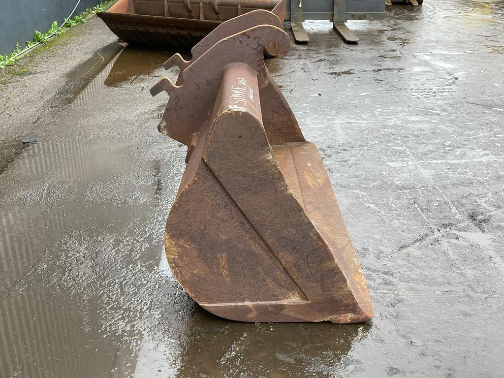 Verachtert wide bucket