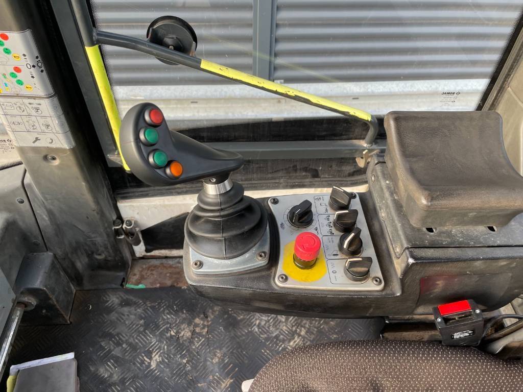 Bomag BW 161 AD-5