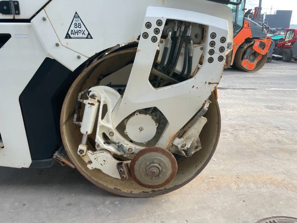 Bomag BW 161 AD-5