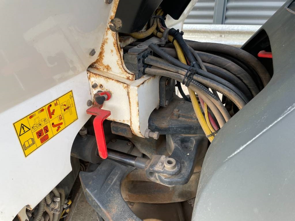 Bomag BW 161 AD-5