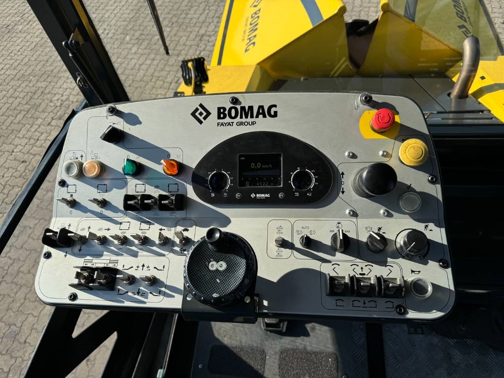 Bomag BF 300 C-2