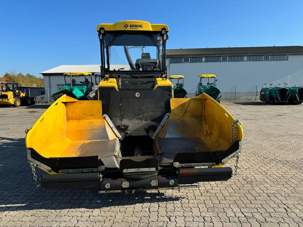 Bomag BF 300 C-2