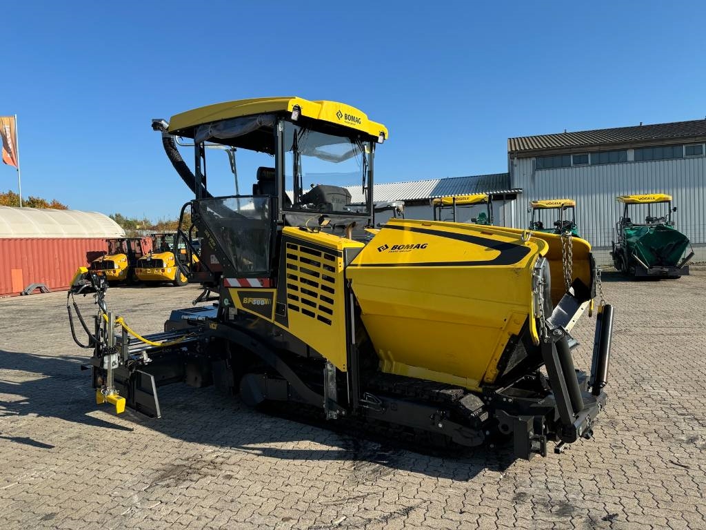 Bomag BF 300 C-2