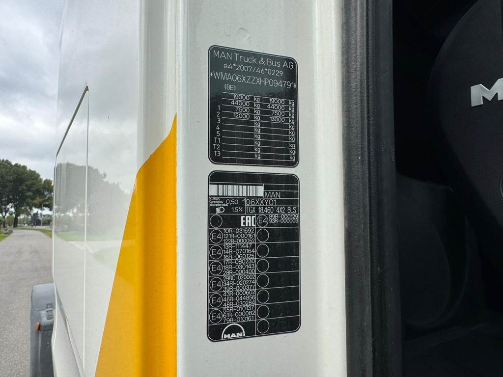 MAN TGX18 460