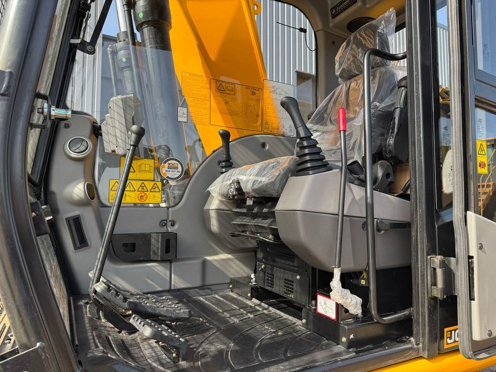 JCB 245LR Long Reach Excavator