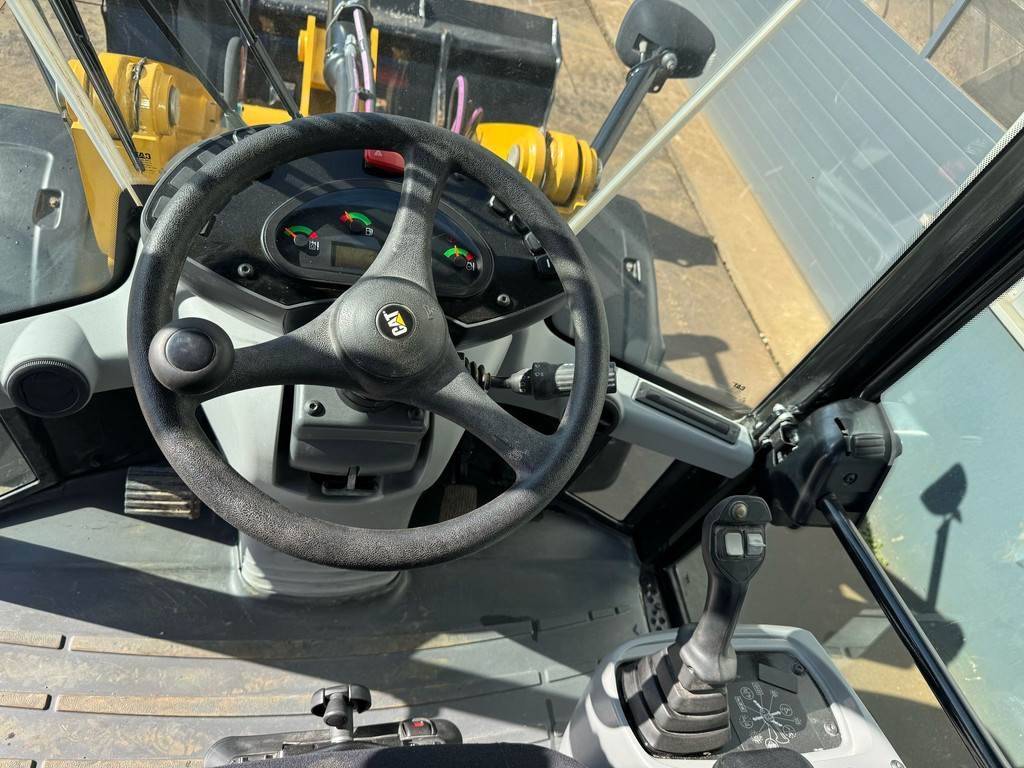 CAT 908M
