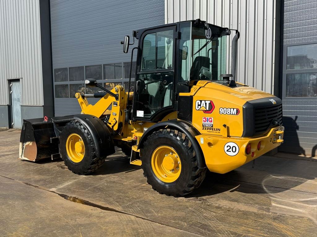 CAT 908M