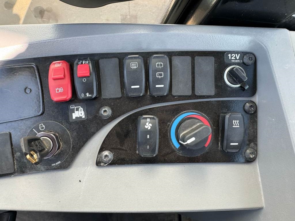 CAT 908M