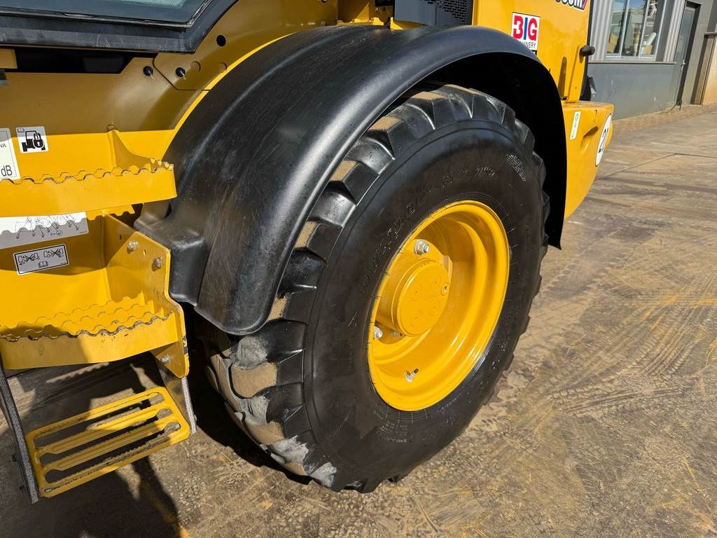 CAT 908M