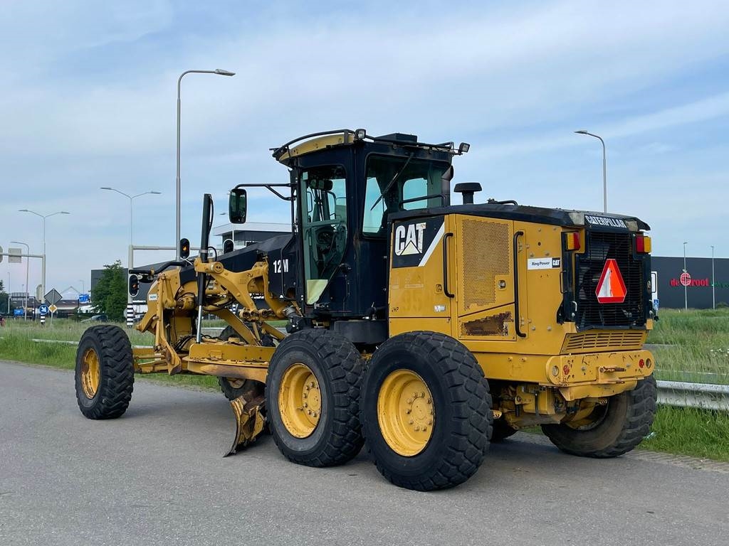 CAT 12M