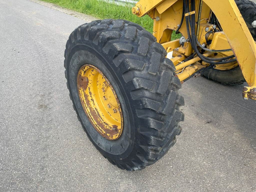 CAT 12M