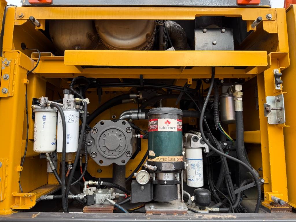 Volvo EC380EL - Dutch Machine / Pressurised Cabin