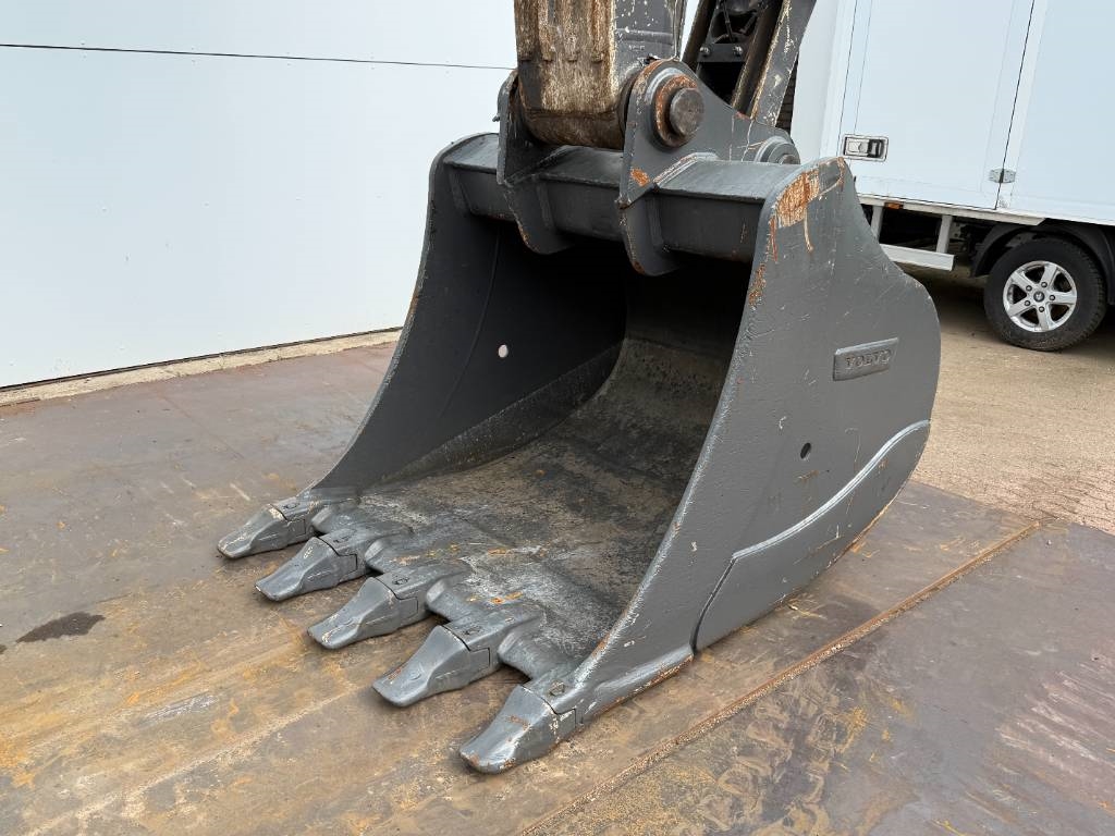 Volvo EC380EL - Dutch Machine / Pressurised Cabin