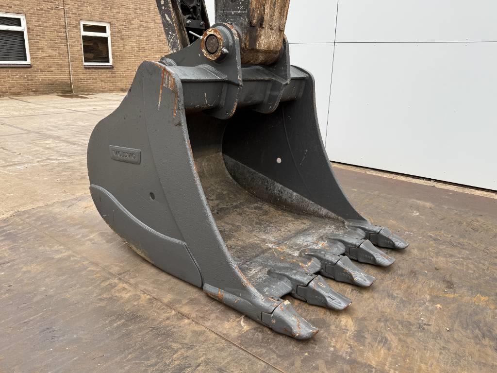 Volvo EC380EL - Dutch Machine / Pressurised Cabin