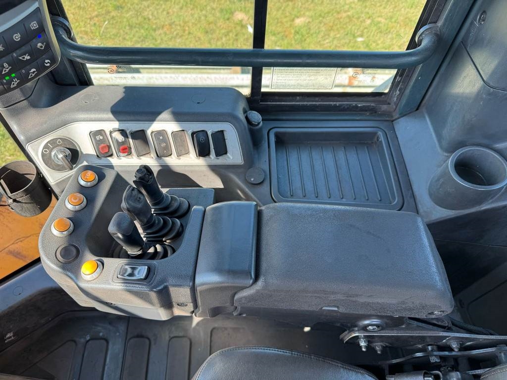 Hyundai HL970