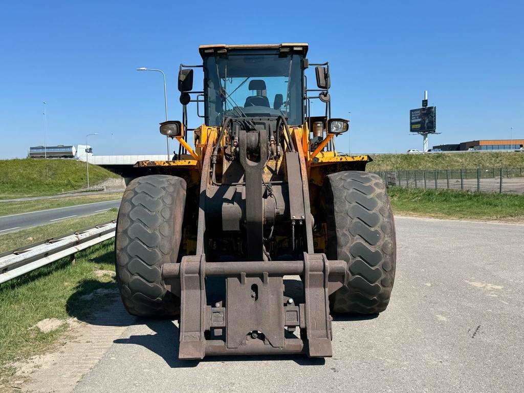 Hyundai HL970