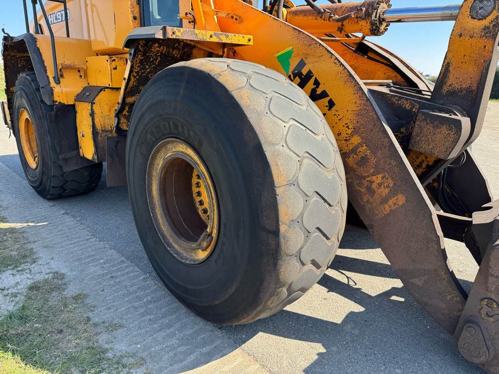 Hyundai HL970