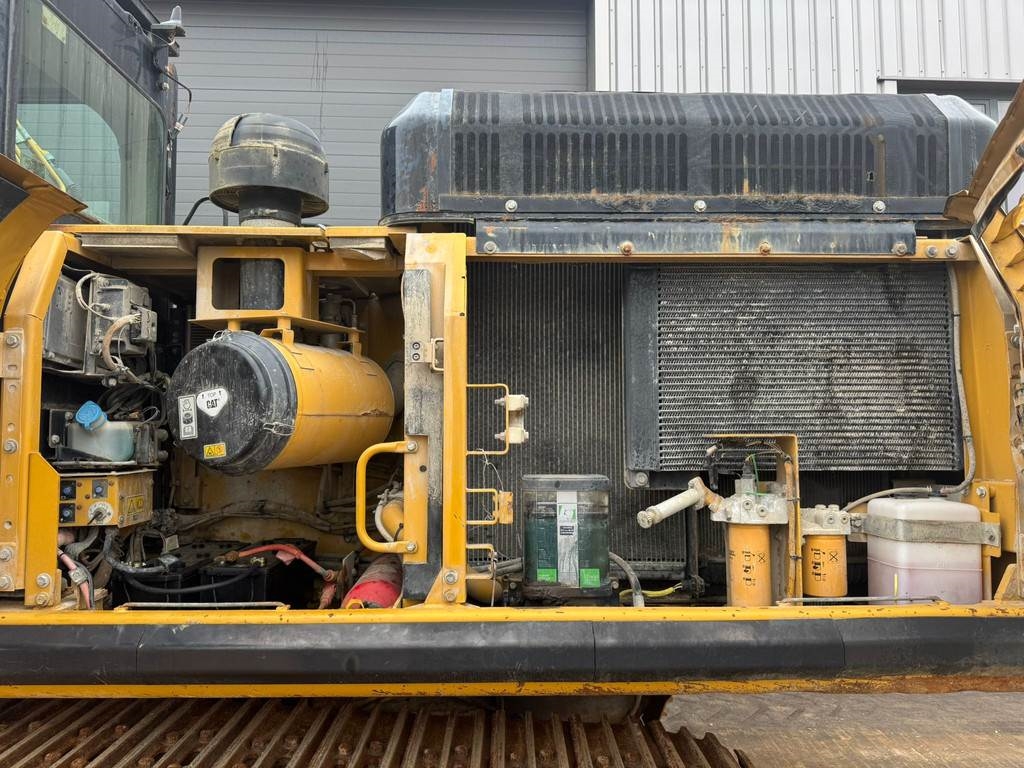 CAT 336DLN