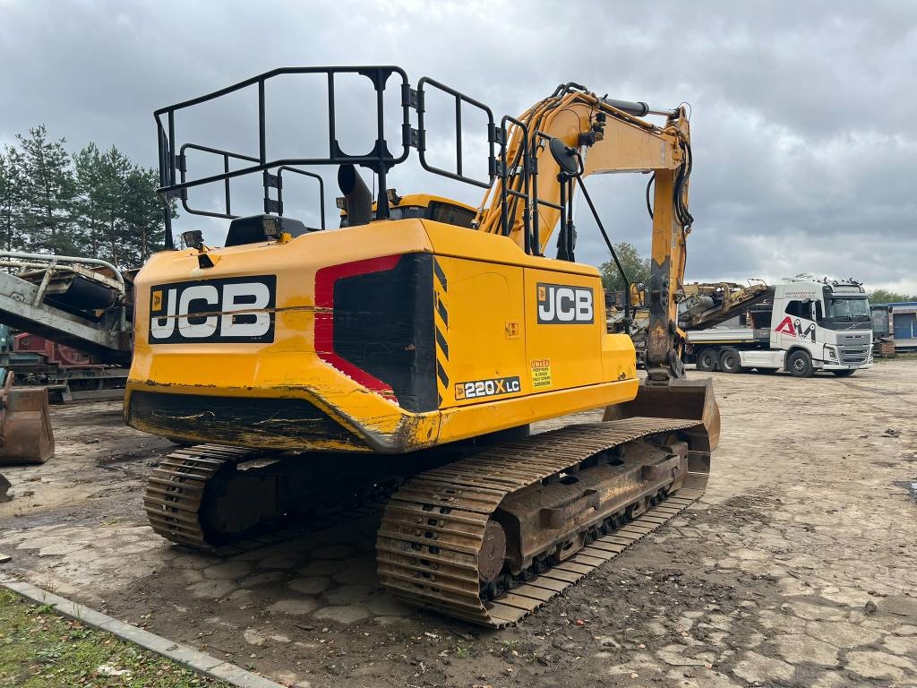 JCB 220X LC
