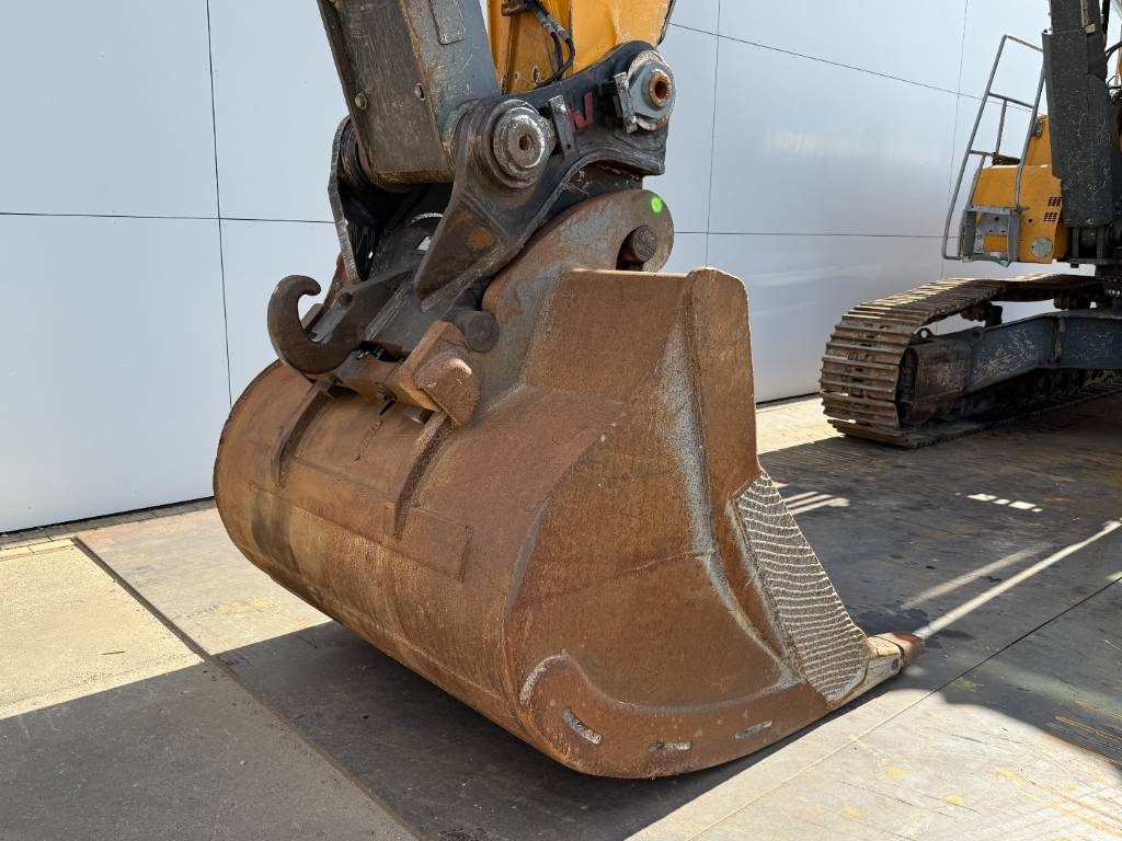 Liebherr R956 HD - Hammer Lines / Quick Coupler / Camera