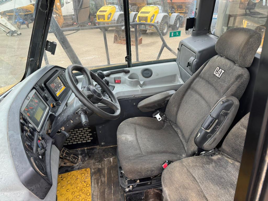 CAT 735C - CAT Rebuild transmission