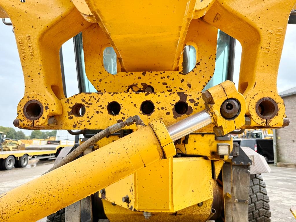 Volvo G970 - 5.5 Meter Blade / EPA Certified