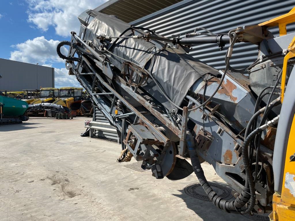 Wirtgen W 100 F