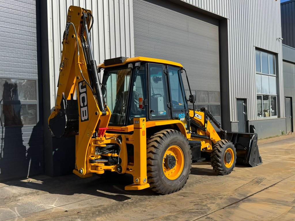 JCB 3DX 4x4 Xtra with extendable boom
