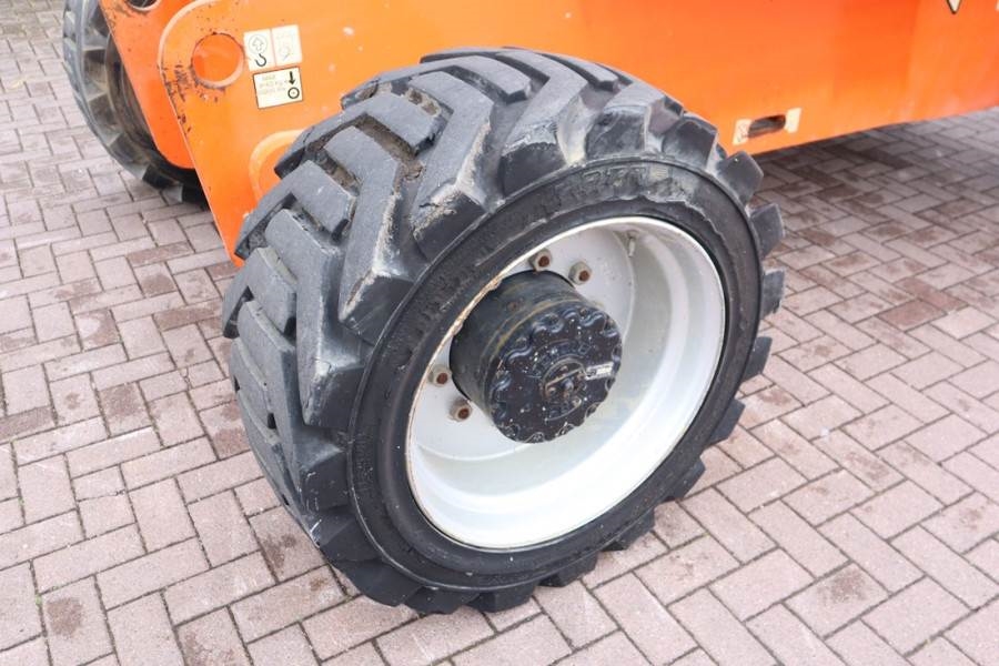 JLG 860SJ Diesel, 4x4 Drive, 28.2m Working Height, 22.