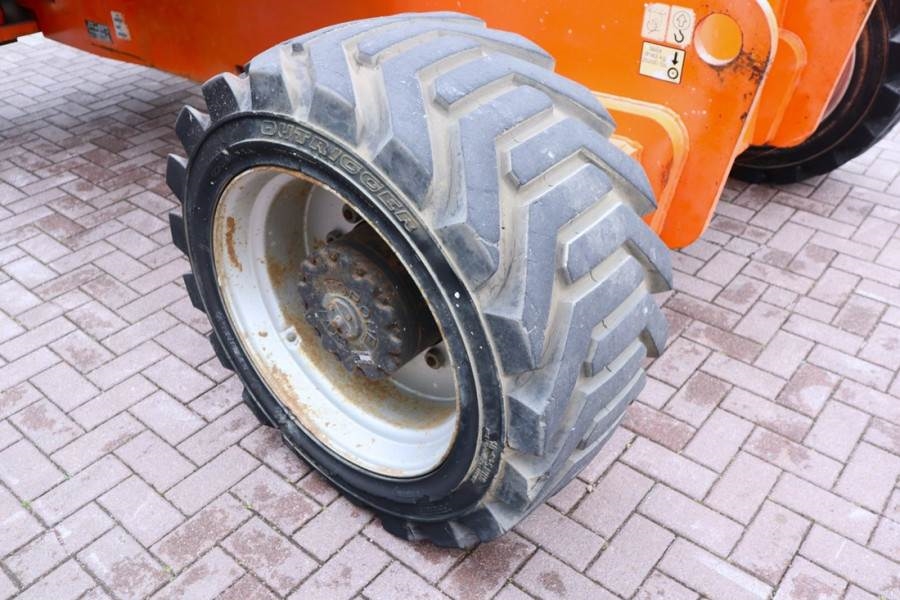 JLG 860SJ Diesel, 4x4 Drive, 28.2m Working Height, 22.