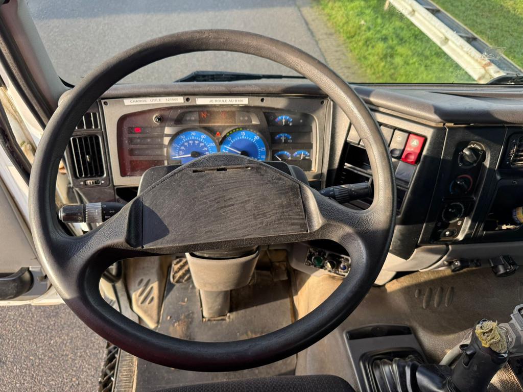 Renault Kerax 370 6x4 Kipper