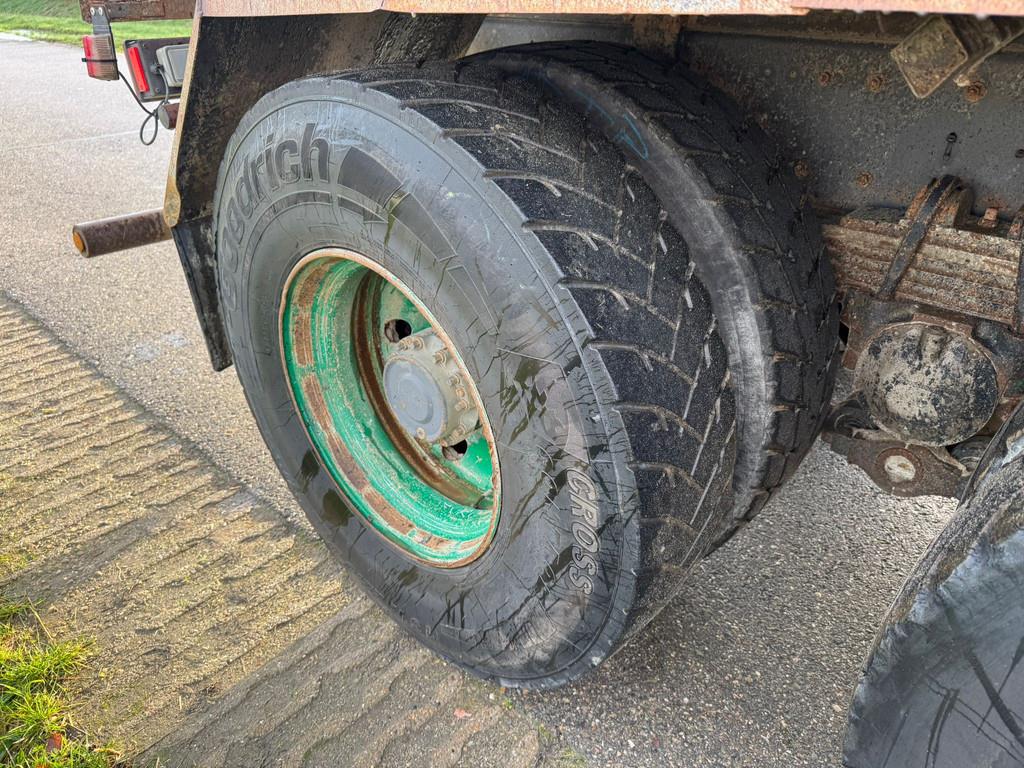 Renault Kerax 370 6x4 Kipper