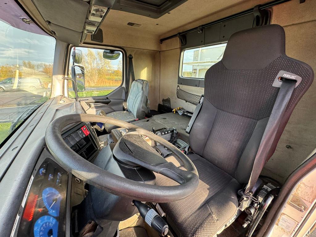 Renault Kerax 370 6x4 Kipper