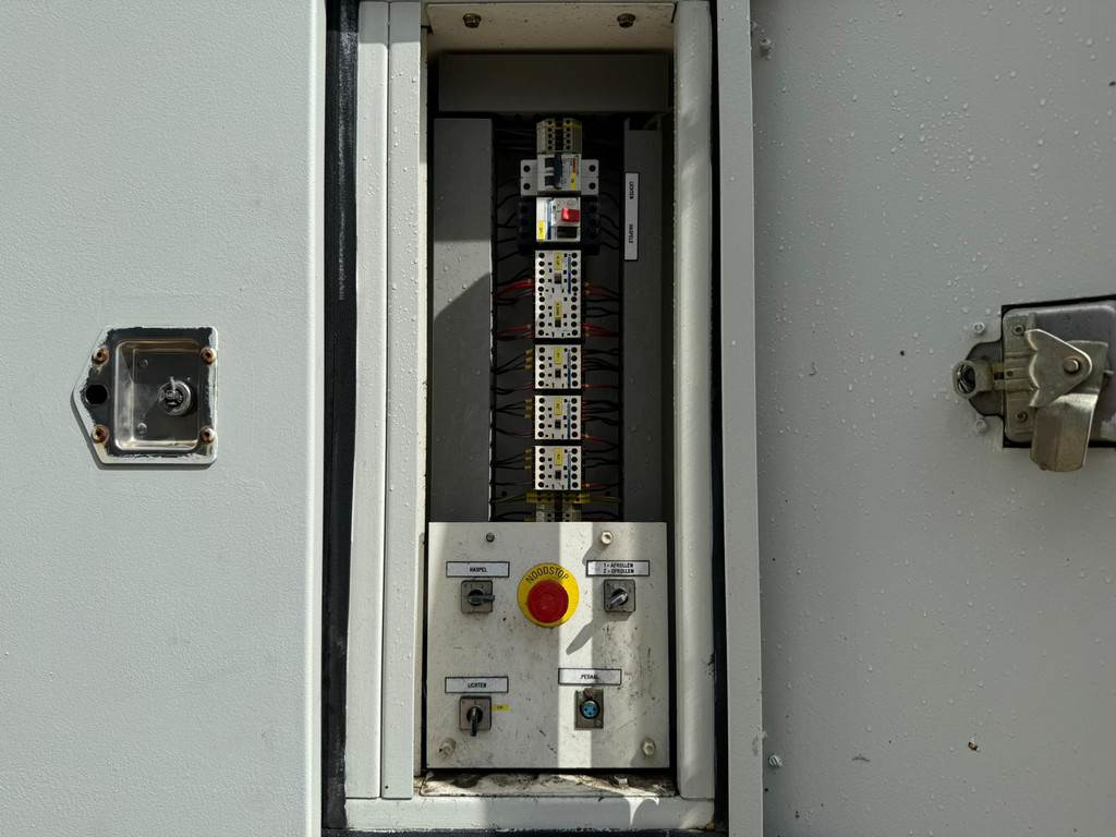 Olympian GEP165 150kVA Generator set on trailer