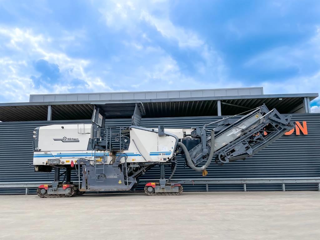 Wirtgen W 210