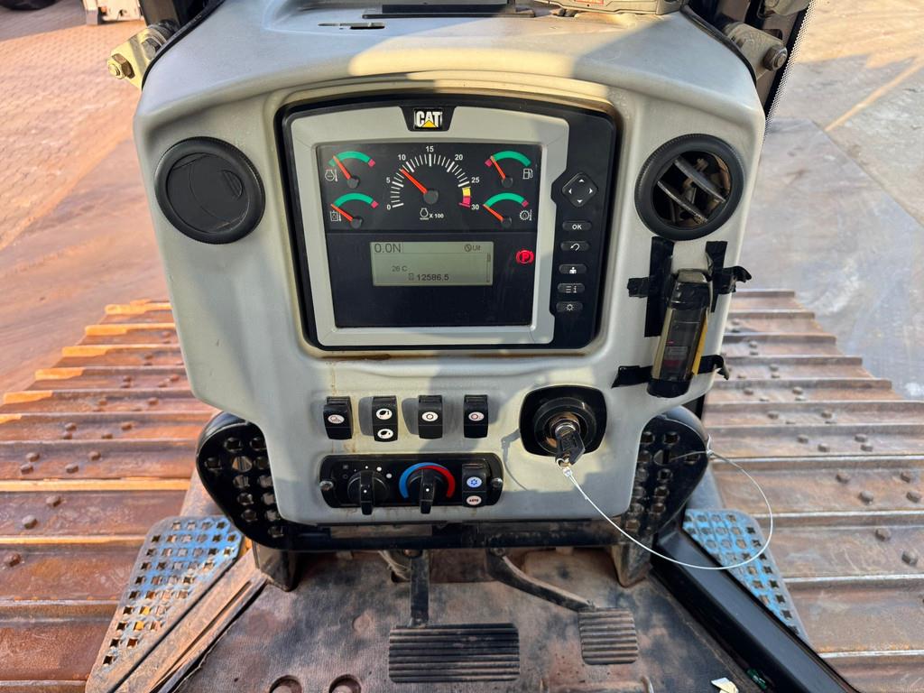 CAT D6N LGP
