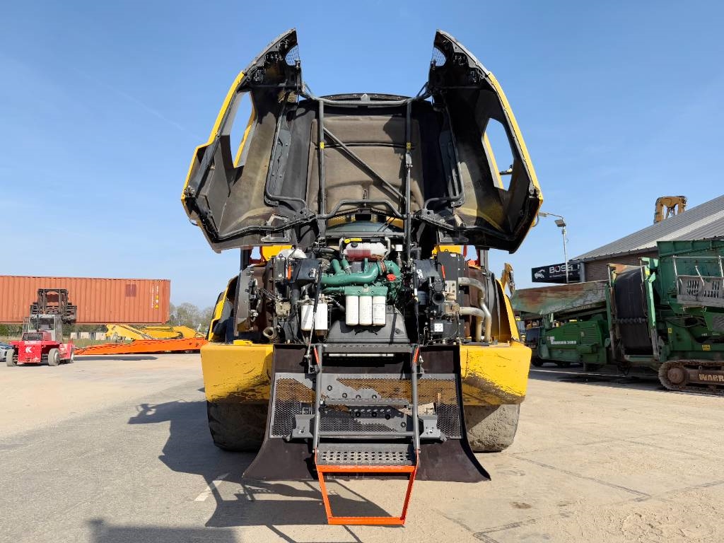 Volvo A60H - Top Condition / Body Heating / Camera