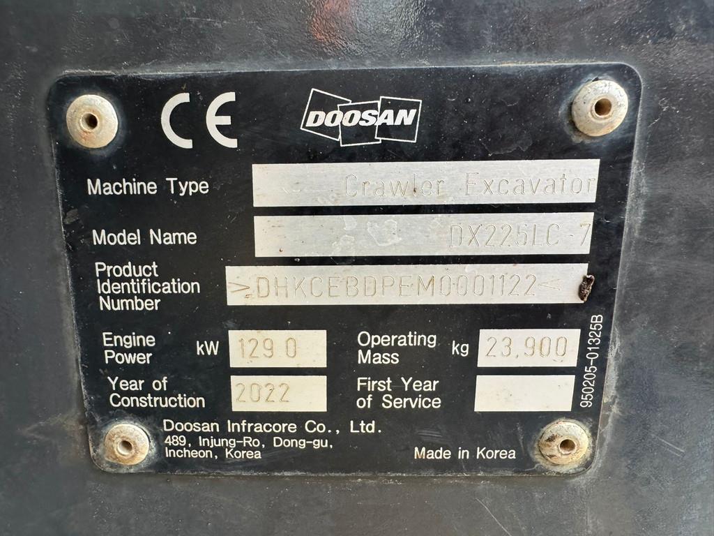Doosan DX225LC-7