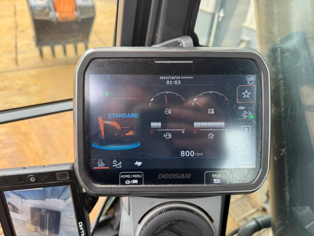 Doosan DX225LC-7