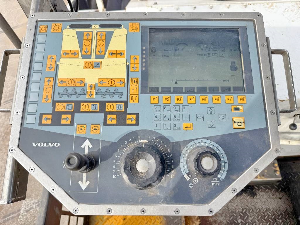 Volvo ABG9820 - 6 Meter Paving Width / Good Condition