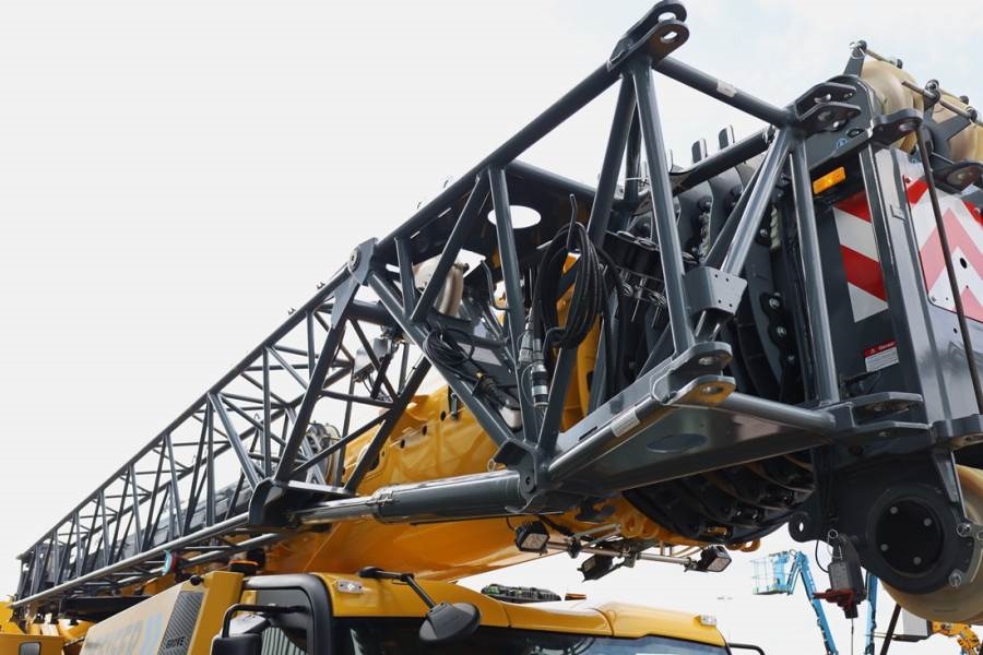Grove GMK5150XL Available For Rent, Dutch Registration,
