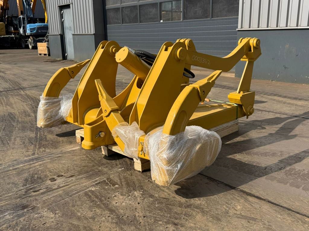 CAT D6 New Gen Ripper with 1 Cylinder