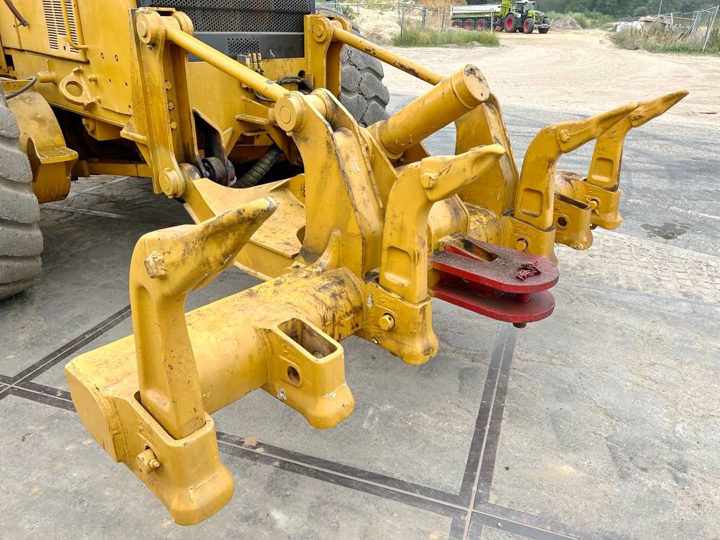 CAT 16H - 4 Tine Ripper / Good Overall Condition