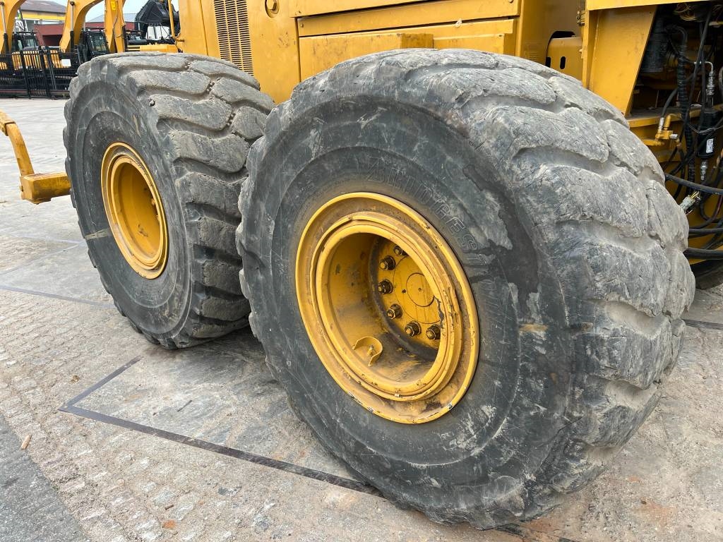 CAT 16H - 4 Tine Ripper / Good Overall Condition