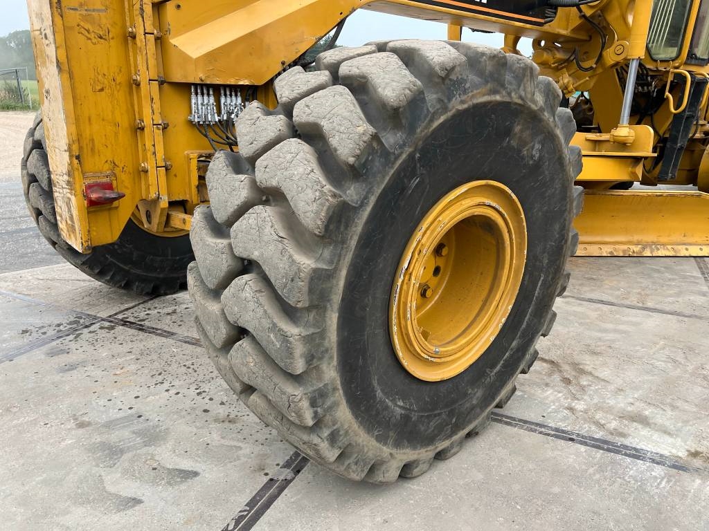 CAT 16H - 4 Tine Ripper / Good Overall Condition