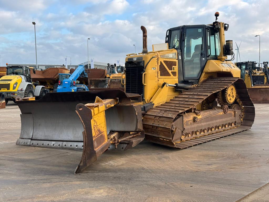CAT D6N LGP
