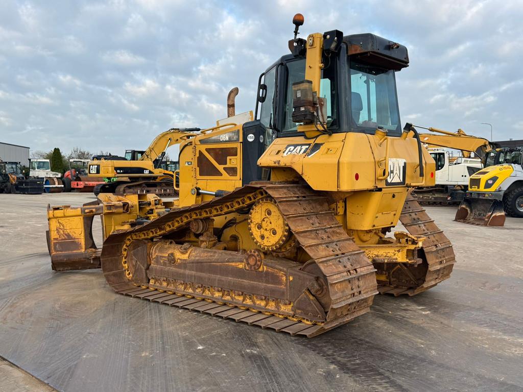 CAT D6N LGP